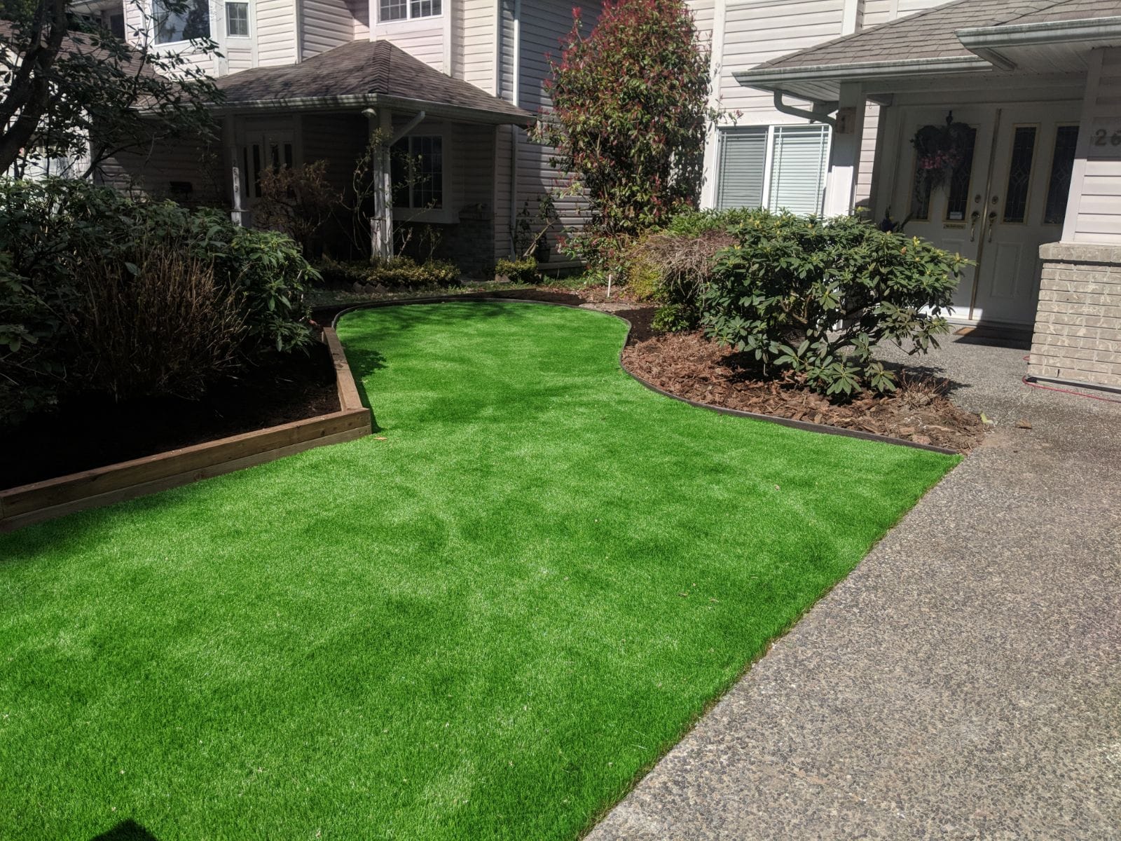 Premium Grass Blades Synthetic Artificial Turf: Cedar Line Installed